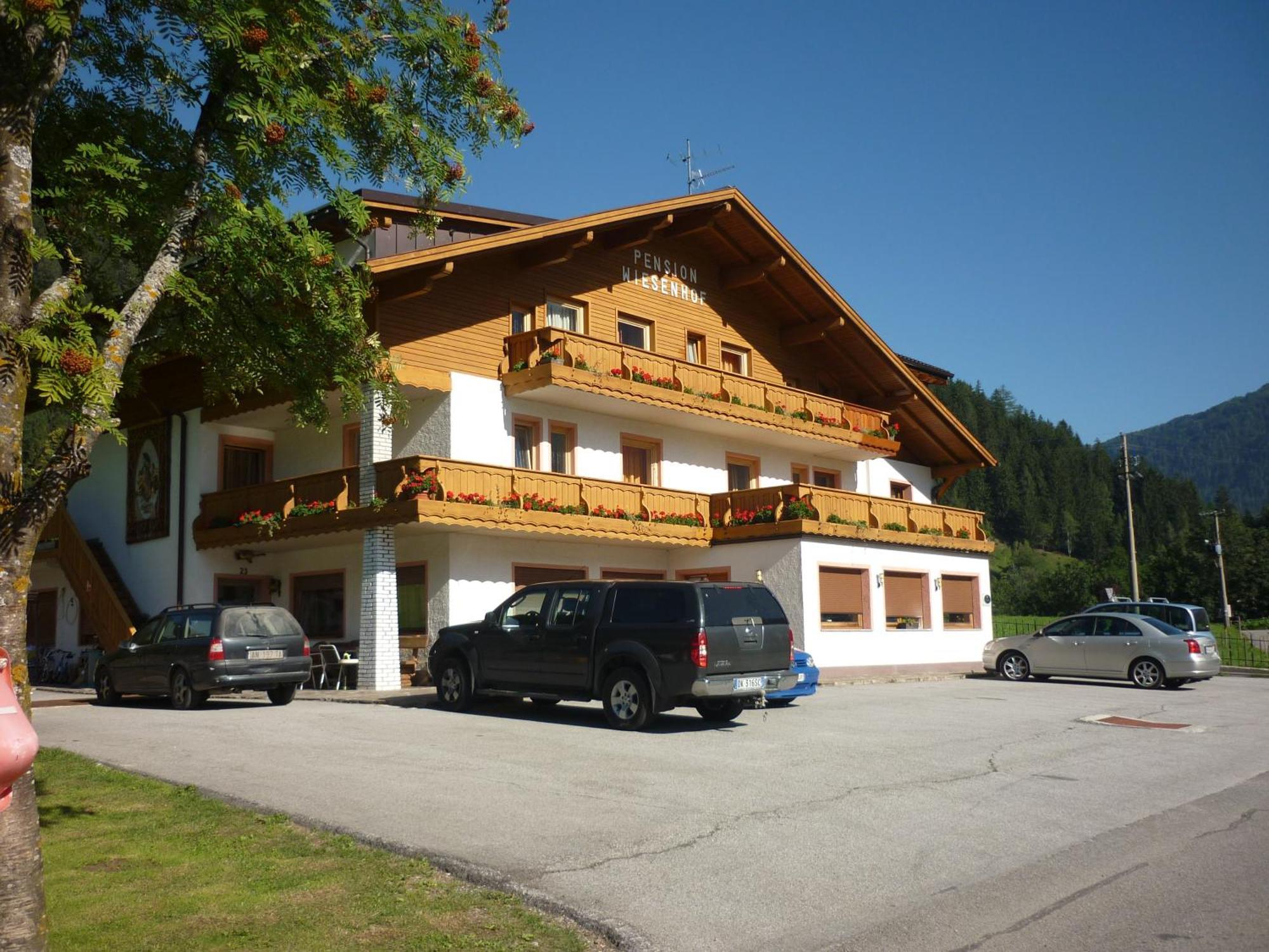 Hotel Wiesenhof 2*